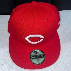 Cincinnati Reds Fitted Hat